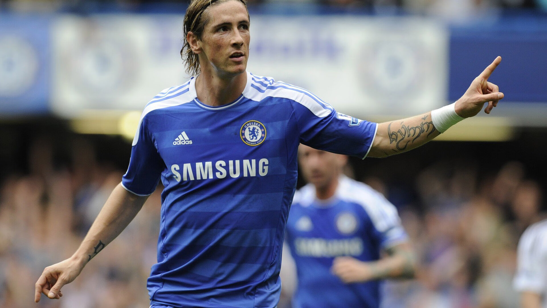 铁血蓝鹰加时翱翔,范戴克式防守铸就欧战经典